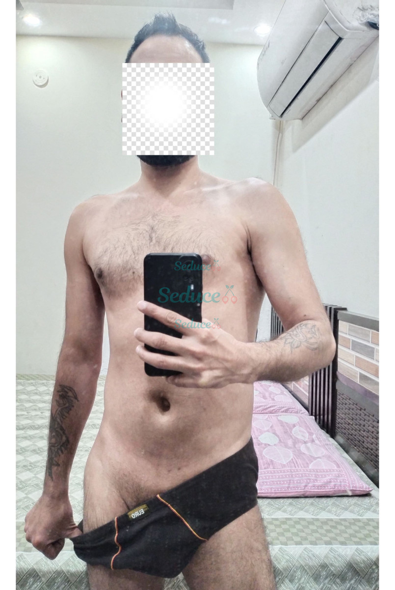 RockyDina Male escort for women Girls only of any age
