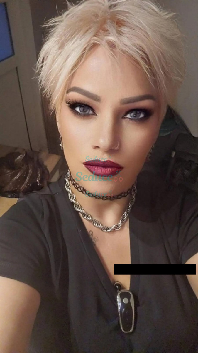 Melina a real sexy hot woman outcall sex in Athens Greece
