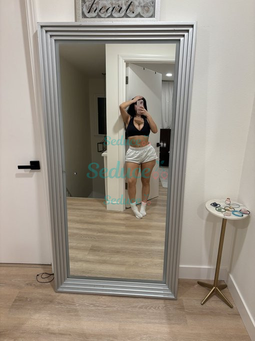 I'm here if you want to get laid right away 🍑
