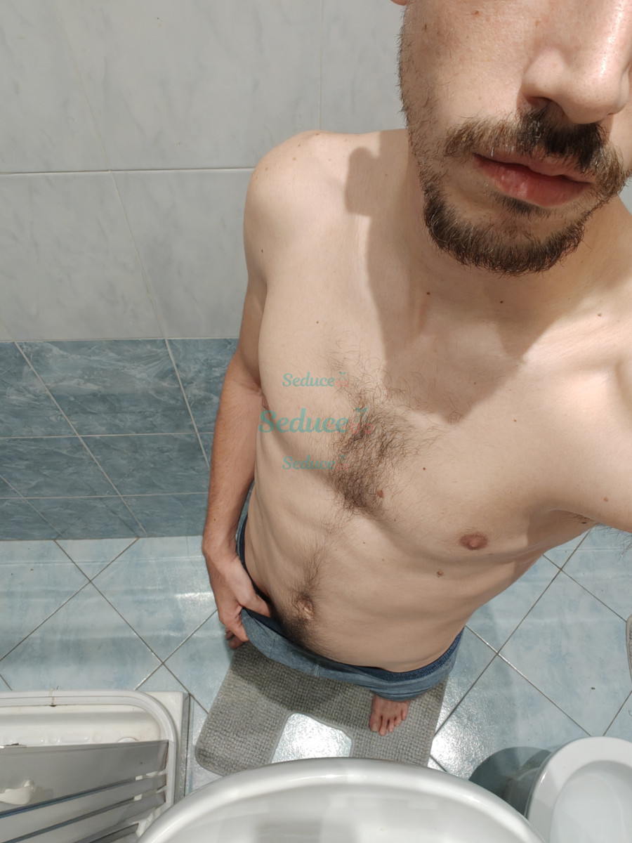 Non cerchi semplicemente compagnia. Cerchi qualcuno che sappia farti sentire desiderata.
