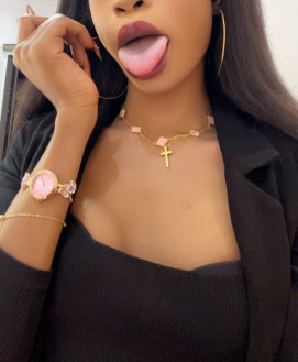 Mounia 