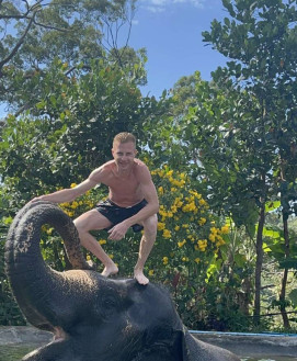 Male Escort