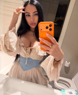 Alina Az