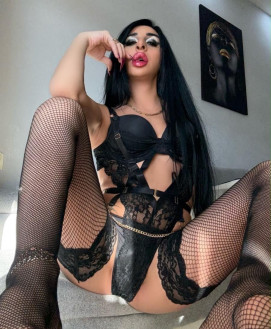 LELA - escort review from Greece