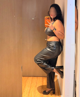 Priya - escort review from India