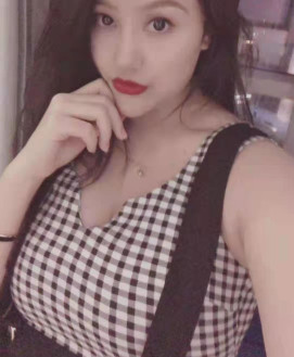 Karina - escort review from Albania