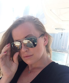 Tina - escort review from Armenia