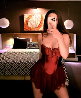 DAPHNE VIP GFE