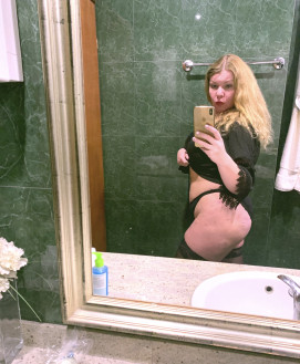 NANA MILF - escort review from Montenegro