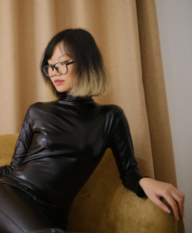 Mewniko - escort review from United Kingdom