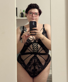 Mistress Escort