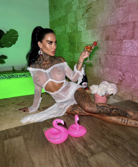 Bella - escort review from Thailand