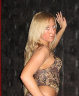 Dina - escort review from Greece