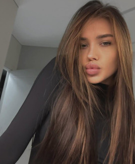 Masseuse Monica