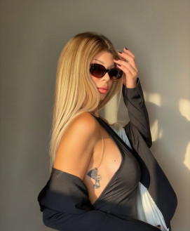 Mistress Escort