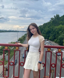 silvi - escort review from India