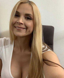 IZZA BELLA IZZY