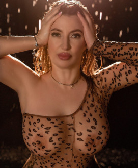 Mistress Escort