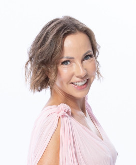 JULIA VIP