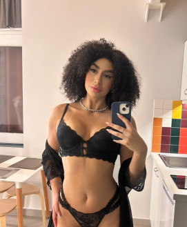 Evelina - escort review from Greece