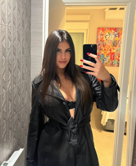 Christy - escort review from Greece