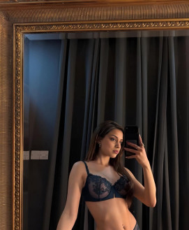 Lila Vip