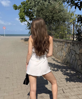 Alya - escort review from Albania