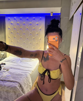 laura